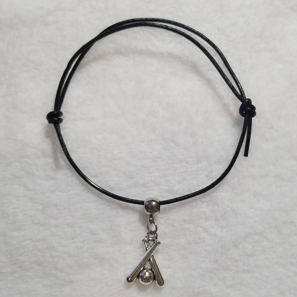 🔴🆕️ Baseball bracelet - Picture 3 of 4